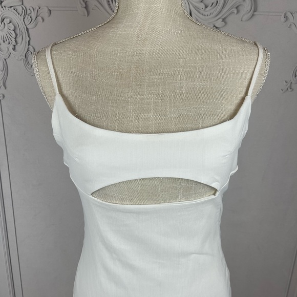 White Backless Bodycon Hallow Out Midi Dress - Picture 9 of 15